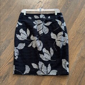 Ann Taylor Black and grey Leaf Pencil Skirt